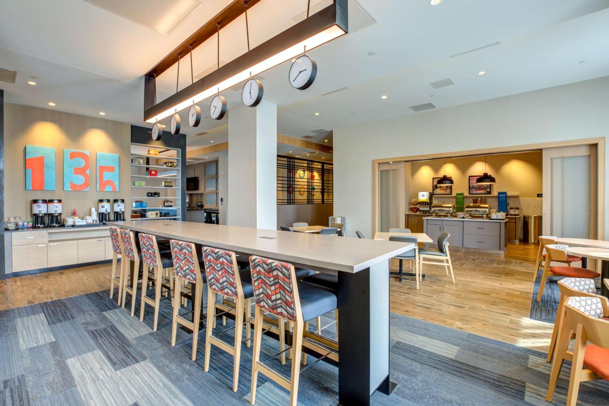 Hampton Inn & Suites Boston/Waltham Ngoại thất bức ảnh